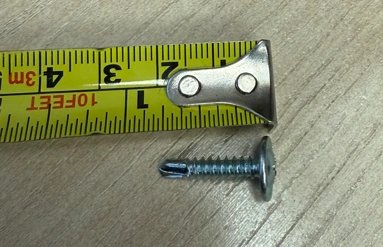 2010021 - Self tapping washer head No 8x 0.75  used with 2005320